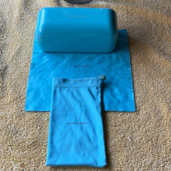 ? TIFFANY & CO. SUNGLASS CASE & POUCH & CLOTH ? main image 16